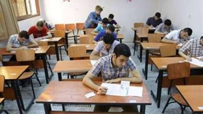 طلاب الثانوية العامة دور ثان يبدأون امتحان اللغة الأجنبية الأولى