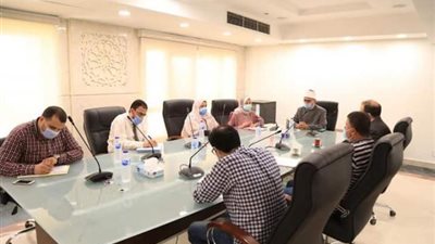 أمين ”البحوث الإسلامية” يبحث مع رئيس ”تطوير الوافدين” الارتقاء  بمستويات الطلاب