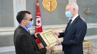 تفاصيل لقاء قيس سعيد و «طه حسين التونسى»