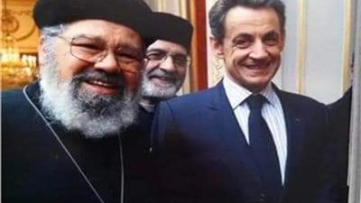 حصل على أرفع وسام فرنسي.. البابا ينعي أول كاهن قبطي بفرنسا