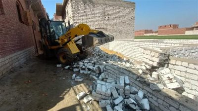 صور وفيديو.. «الجيزة» تشن حملات إزالة مكبرة لمخالفات البناء والتعديات بهذه المناطق