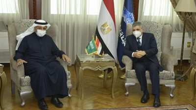 هيئة قناة السويس : الفريق ربيع يلتقي رئيس الهيئة العامة للنقل السعودي لبحث سبل التعاون المشترك