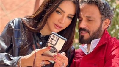 بالصور.. يوسف الشريف وزوجته بإطلالة رومانسية فى أحدث ظهور