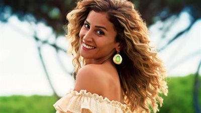 دينا الشربيني تودع الديكور الخاص بـ”30 مارس”