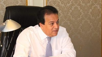 وزير التعليم العالي يطمئن على أحوال الطلاب المصريين الدارسين بالجامعات الأوكرانية