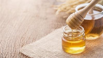 العسل الأبيض .. الحل السحري للوقاية من أمراض القلب والربو