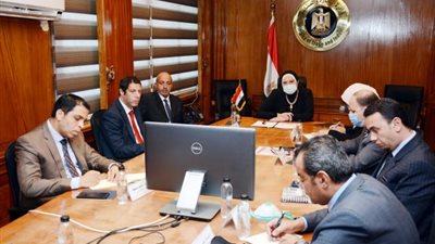 وزيرة التجارة والصناعة تبحث مع أعضاء التصديري للملابس الجاهزة سبل زيادة معدلات التصدير خلال المرحلة المقبلة