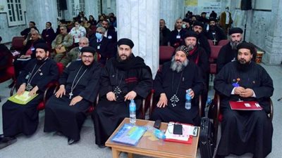 شاهد.. فاعليات المؤتمر العلمي الأول لمعهد الدراسات الليتورجية بإيبارشية إخميم