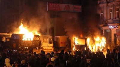 غارات جوية مكثفة على العاصمة الأوكرانية كييف.. ونداءات بالتوجه إلى الملاجئ