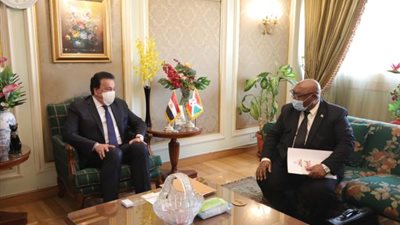 وزير التعليم العالي يستقبل سفير جمهورية بوروندي بالقاهرة