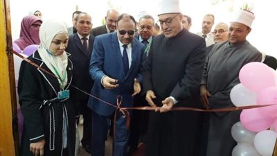 صور.. أمين البحوث الإسلامية يفتتح معرضًا للكتاب بكلية الدراسات الإسلامية بنات