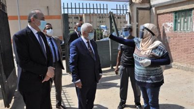 «شوقي»يتفقد لجان امتحانات الثانوية العامة (الدور الثاني)