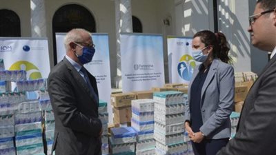 شاهد..«الهجرة الدولية» تقدم مساعدات طبية للجيزة