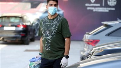 سواريز يتحدى كومان ويتواجد في تدريبات برشلونة