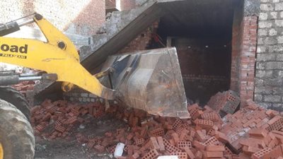 صور وفيديو.. إزالة تعديات على الأراضي الزراعية وأملاك الدولة بالصف والبدرشين ومنشأة القناطر