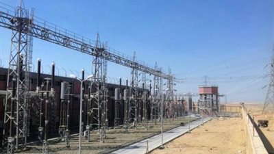 مباحثات ثنائية بين مصر واليونان للتوسع بمشروعات الربط الكهربائي والغاز