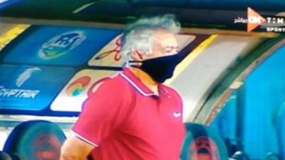 نجوم الزمالك يهاجمون حلمي طولان بسبب ”التيشرت الأحمر”