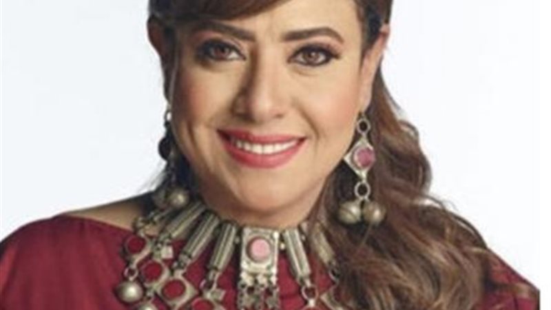 نشوى مصطفي