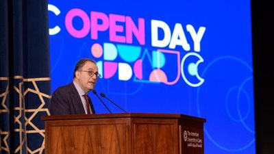 بالصور .. تعرف على تفاصيل اليوم المفتوح الأول بالجامعة الأمريكية بالقاهرة