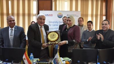 التعليم العالي تعلن نتائج المائدة المُستديرة الخامسة لأصحاب الأعمال بجامعة مدينة السادات