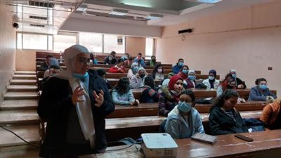 كلية السياحة بجامعة حلوان تنظم ندوة حول المشروع القومي لمحو الأمية