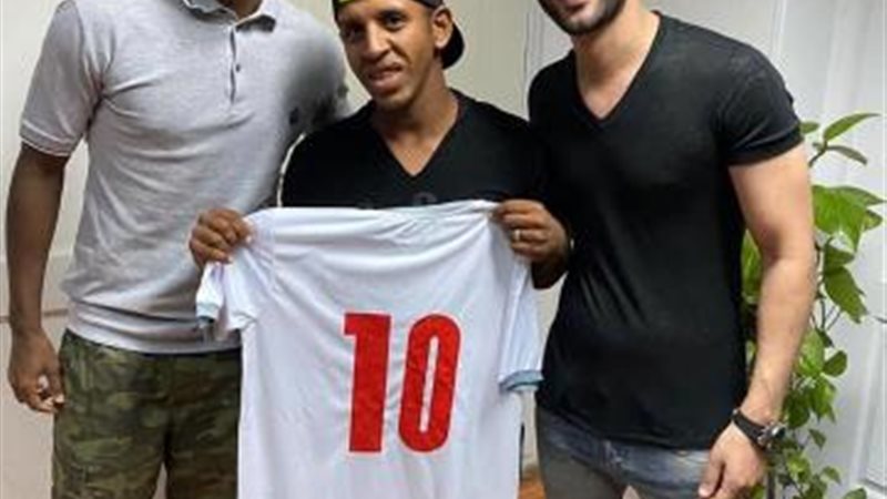 شيكا وأمير مرتضى