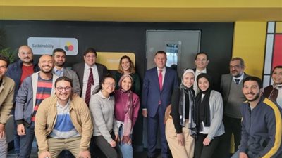 رئيس جامعة عين شمس يتابع تحضيرات الملتقى الوظيفي لجامعة عين شمس 2022