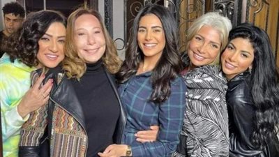 وفاء صادق تروج لمسلسل ”أبو العروسة 3”