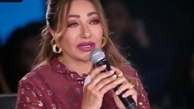 ليلي علوى تتأثر وتبكى بالدموع فى مسابقة ”الدوم”