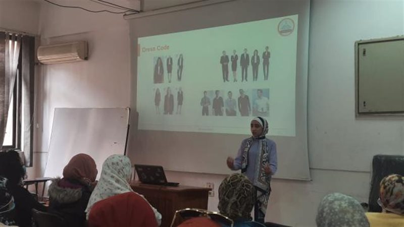 ورشة عمل بآداب عين