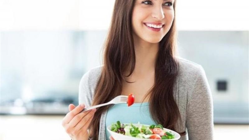 تناول الطعام-