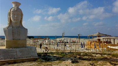 شاهد على أشهر قصة حب مأساوية عرفها المصريون.. كل ما تريد معرفته عن «حمام كليوباترا»