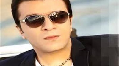 بالفيديو.. مصطفى كامل يطرح كليب ”بتبدأ الحكاية”