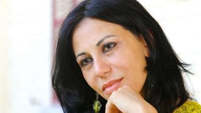 تعرض نجلة الفنان الراحل أبو بكر عزت لوعكة صحية