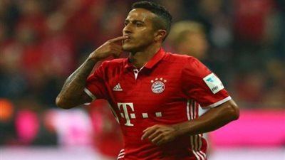 نجم تشيلسي: من الصعب مواجهة ألكانتارا اذا انتقل للفربول