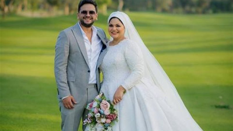 مصطفى خاطر وشقيقته