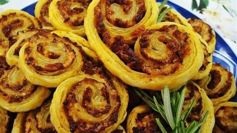 فطائر بالطماطم والروزماري