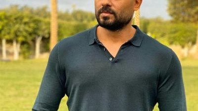 أحمد صلاح حسنى يبدأ التحضيرات الأولي لمسلسله الجديد برفقة المخرج أحمد سمير فرج