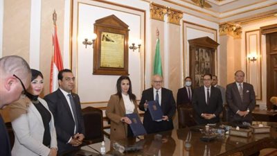 بروتوكول تعاون بين جامعة القاهرة وتنسيقية شباب الأحزاب .. اعرف السبب