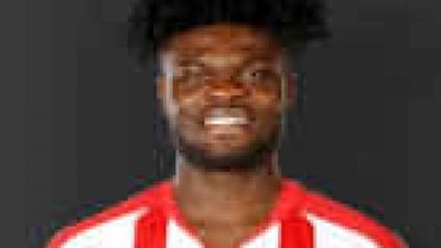 الصحافة الإنجليزية : 100 استرليني سعر قميص المنتخب الإنجليزي. .بارتي يرغب في أرسنال