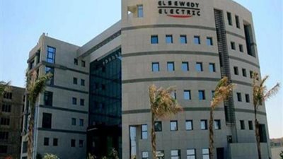 بتكلفة 355.5 مليون جنيه.. «السويدي اليكتريك» تتعاقد لإنشاء محطة محولات كهربائية بمدينة السادات