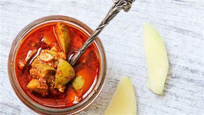 ماذا تعرفين عن مخلل المانجو وطريقة تحضيره؟.. إليك الخطوات