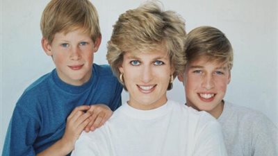 فى ذكرى رحيل أميرة القلوب .. تفاصيل آخر مكالمة لها مع ولديها