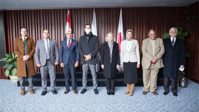 بالصور .. وفد من مجموعة ”أبوغزاله العالمية” يزور الجامعة المصرية اليابانية