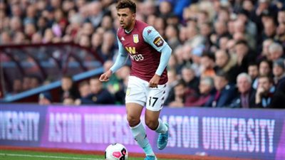 تريزيجيه يصل القاهرة للانضمام لمعسكر المنتخب