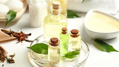 زيت شجرة الشاي.. الحل السحري لتعقيم اليدين