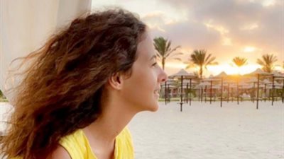 شاهد.. دنيا سمير غانم تخطف أنظار جمهورها بإطلالة جديدة