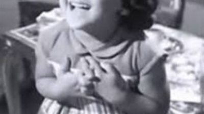 غنت لها شادية ..اختفت بعد اعتزالها.. هاجرت إلي  الإمارات وماتت بالكهرباء .. حكاية إكرام عزو بطلة فيلم”عائلة زيزي”