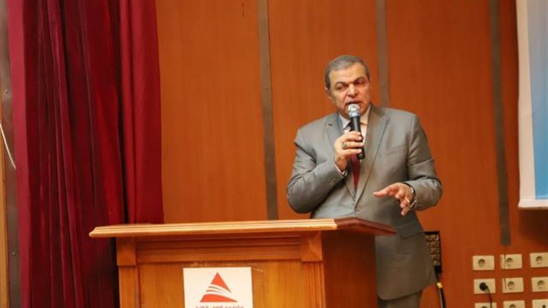 وزير القوى العاملة