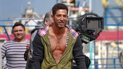 بالصور.. عمرو سعد من كواليس مسلسل ”توبة”